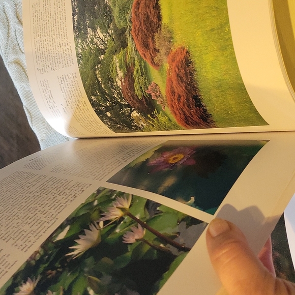 Book,Flower,"Growing Fragrant  Flowers" Lg.Coffee table book.Like NEW - Picture 14 of 16